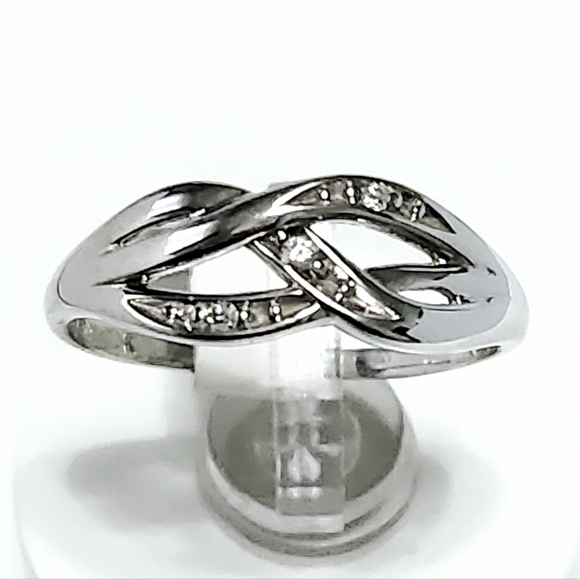 10K Gold Diamond Wave Band Ring 7 - Picture 1 of 10